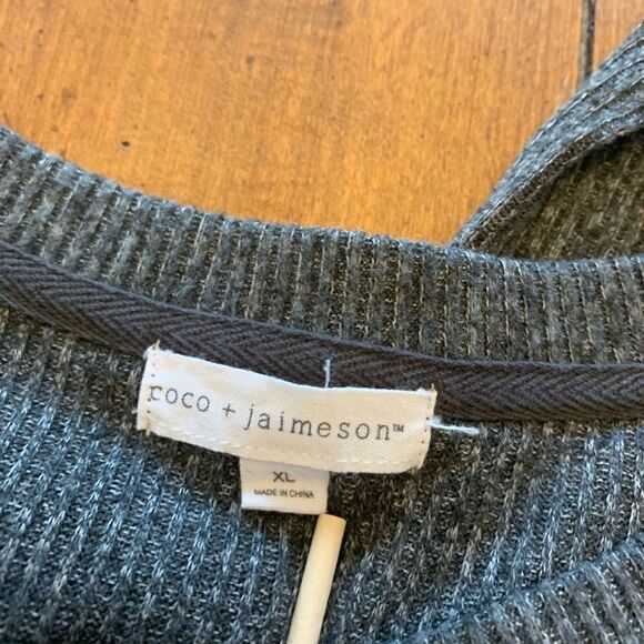 Coco + Jaimeson from Buckle Charcoal Gray/ Blk  Patchwork Scoop Neck Sweater XL - Picture 6 of 6